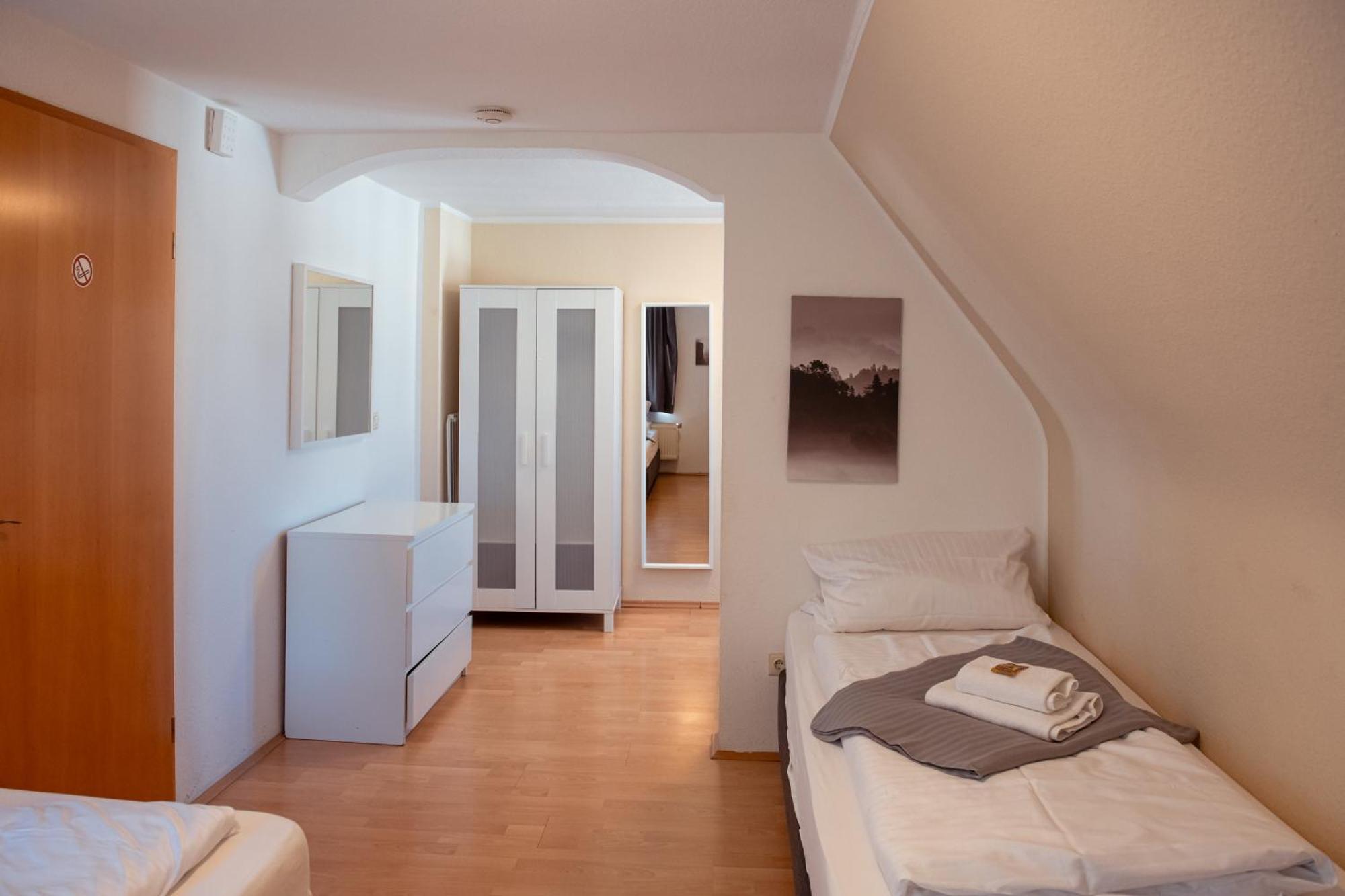 Haus99 Budget Pension & Apartments Fürth 외부 사진
