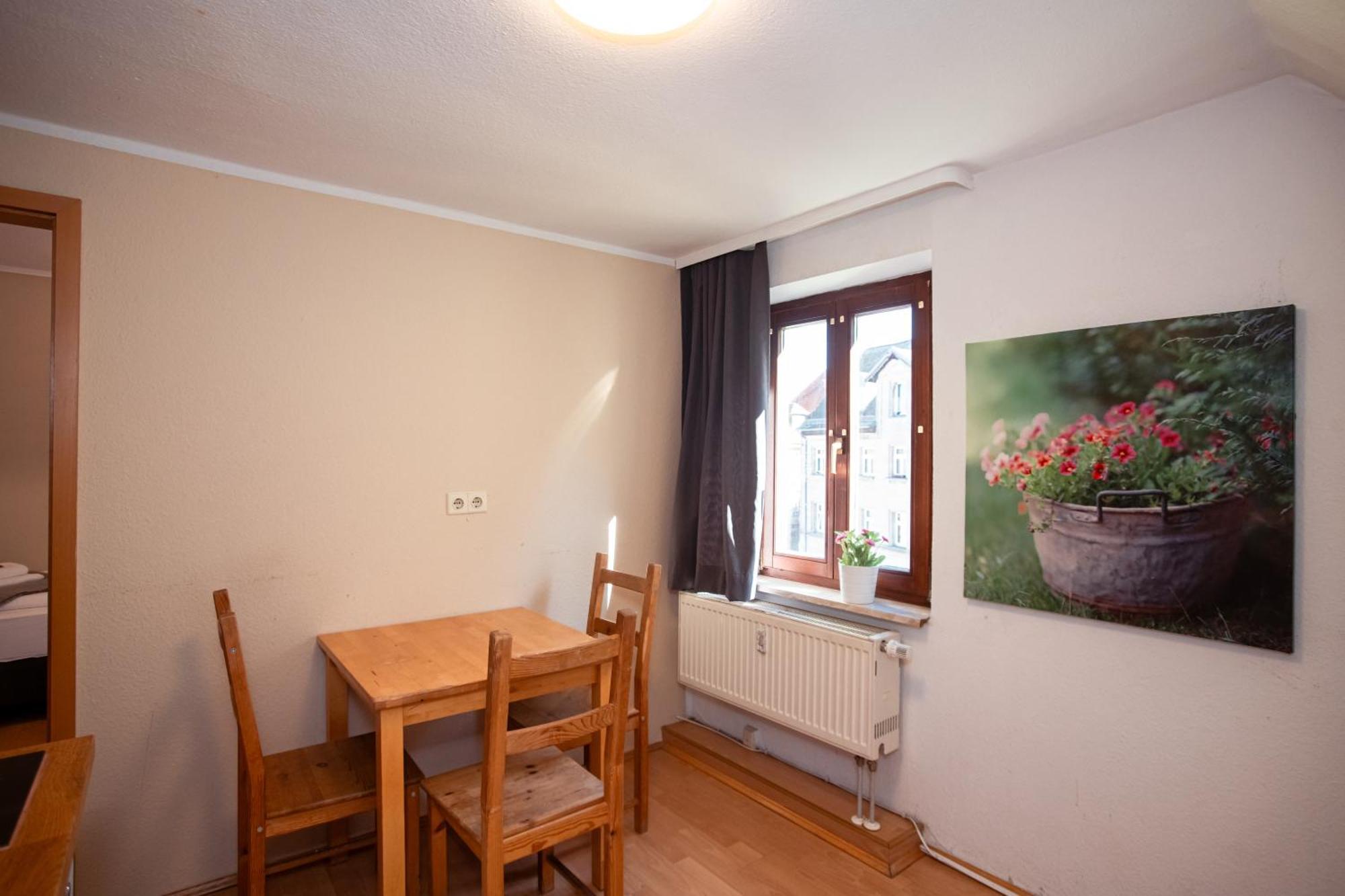 Haus99 Budget Pension & Apartments Fürth 외부 사진