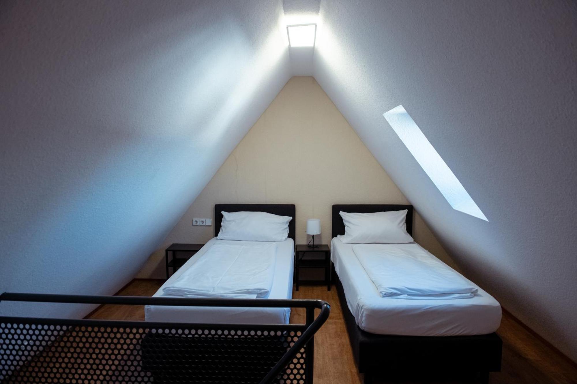 Haus99 Budget Pension & Apartments Fürth 외부 사진