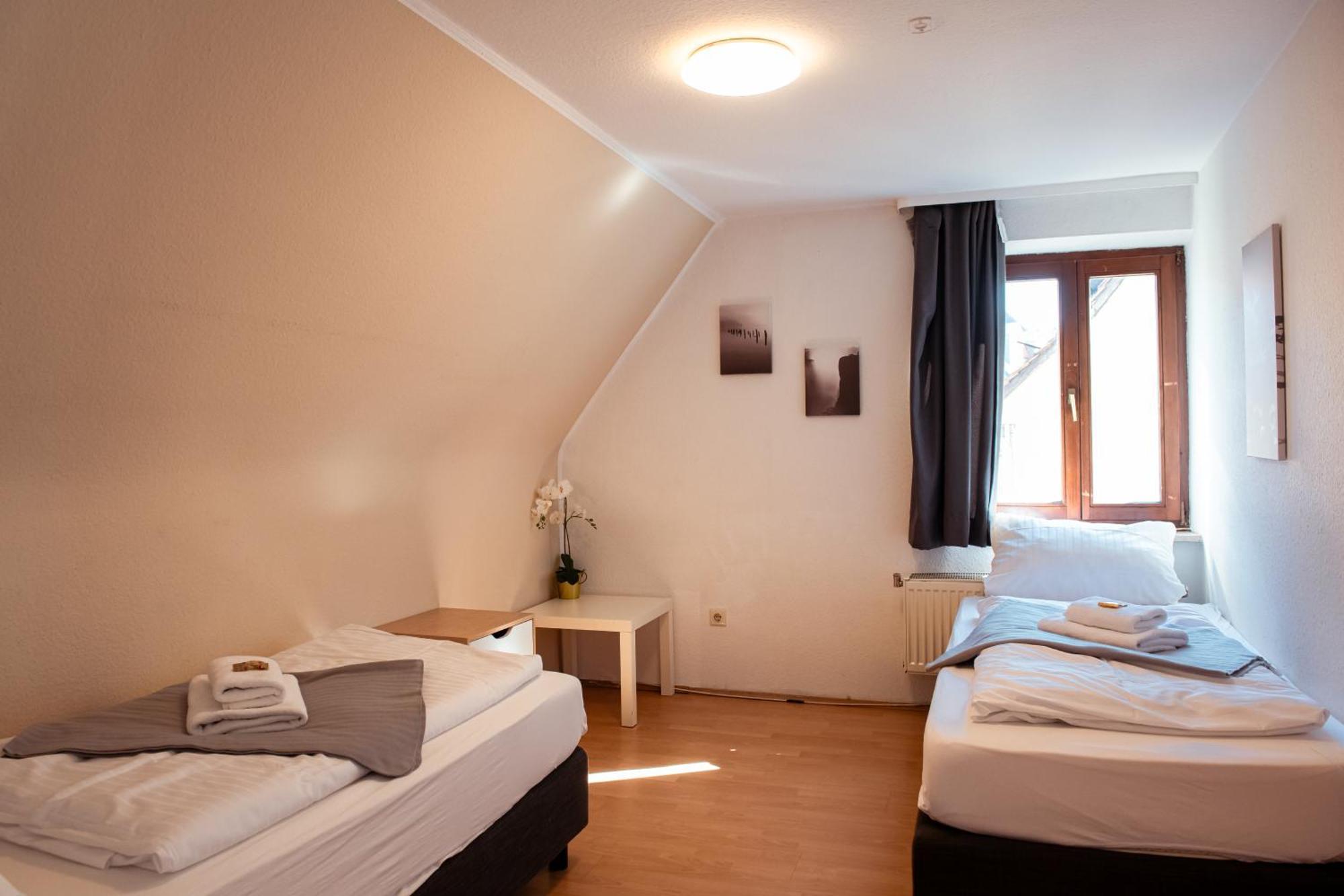 Haus99 Budget Pension & Apartments Fürth 외부 사진