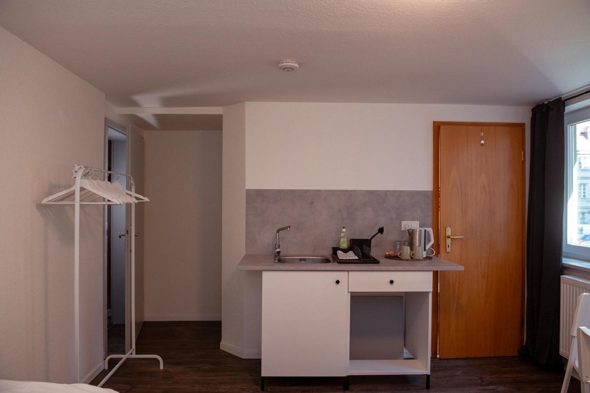 Haus99 Budget Pension & Apartments Fürth 외부 사진