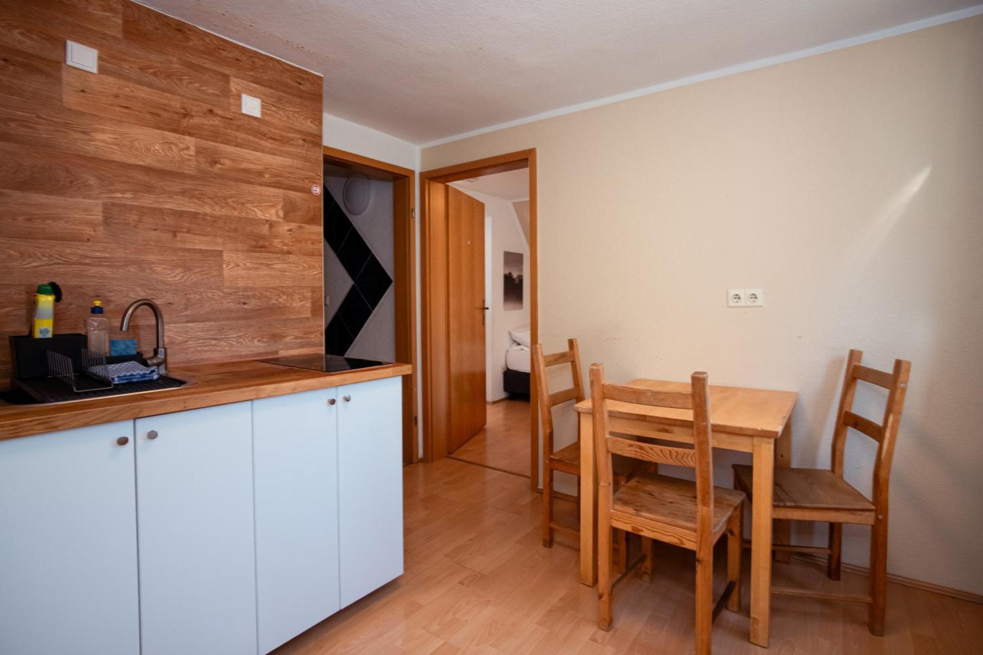 Haus99 Budget Pension & Apartments Fürth 외부 사진